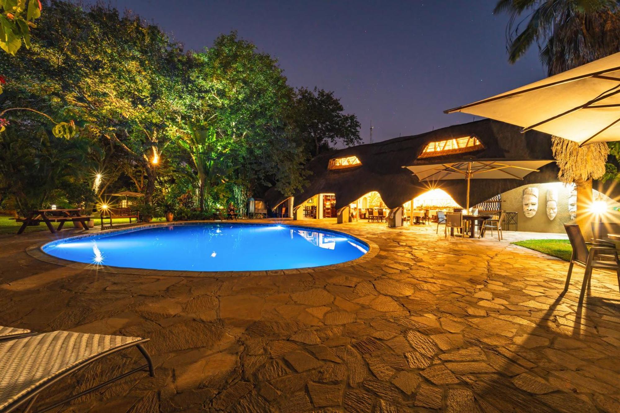Bayete Guest Lodge Victoria Falls Eksteriør billede