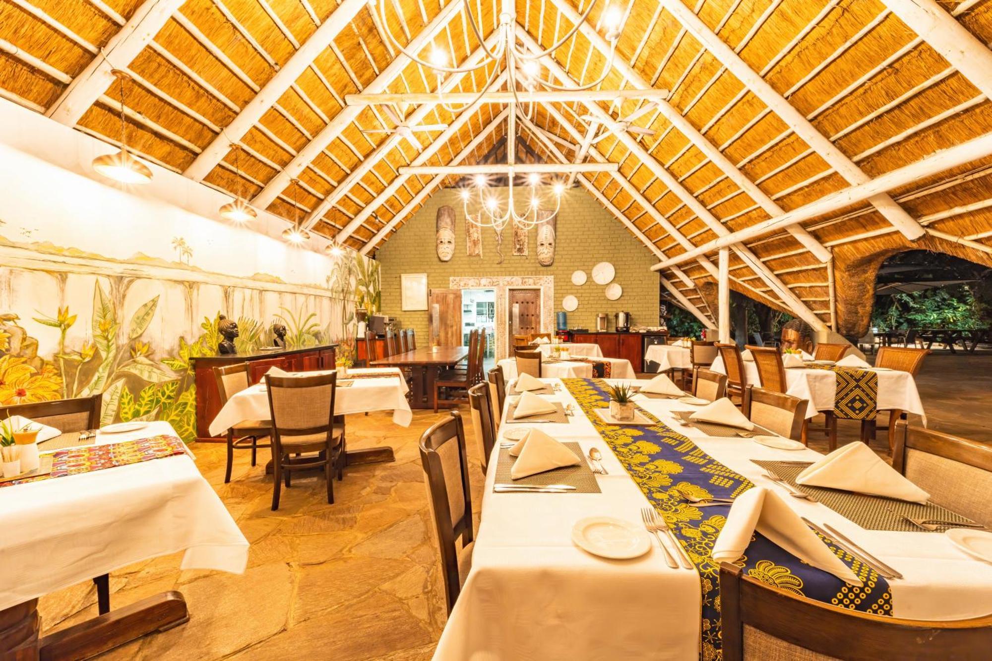 Bayete Guest Lodge Victoria Falls Eksteriør billede